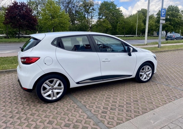 Renault Clio cena 25900 przebieg: 158000, rok produkcji 2015 z Dynów małe 154